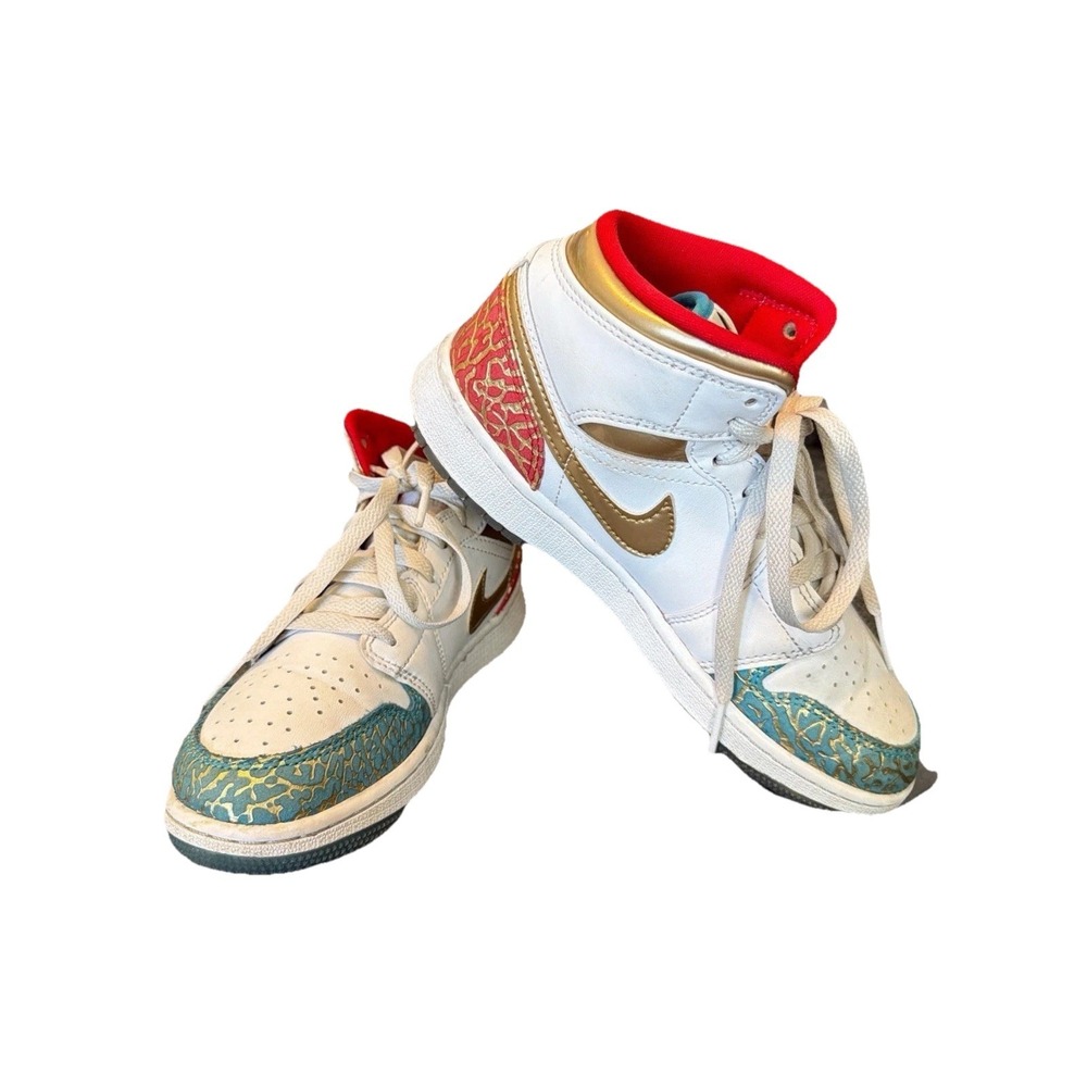 Limited Edition Rare Nike Air Jordan 1 Mid NC To Chi 2023  FB2212-100 Size  4.5 - Picture 3 of 12